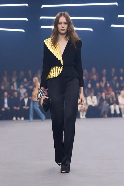 Look 21